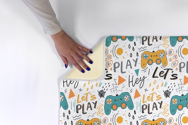 Covor Controlere de jocuri și inscripția „Let's Play”