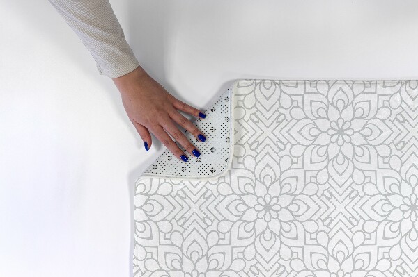 Covor Model floral geometric