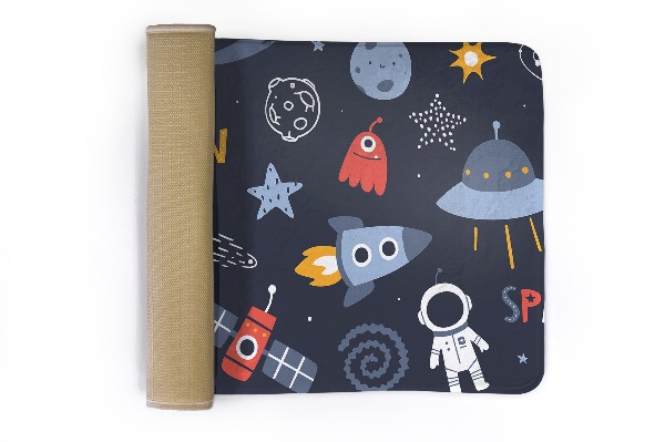 Covor Motiv spațial cu rachete și un astronaut