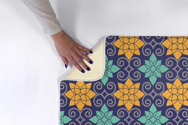 Covor Model floral geometric