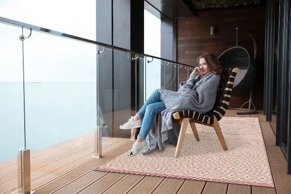 Covor pentru terasă model oriental roz