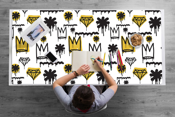 Mapa birou coroana graffiti