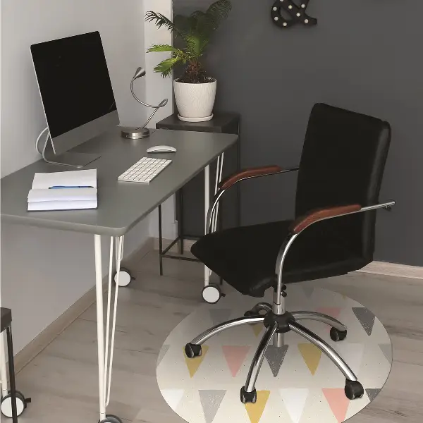 Covoras pentru protectie pardosea un model triunghiular