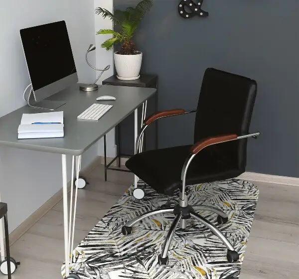 Covoras pentru protectie pardosea frunze negre