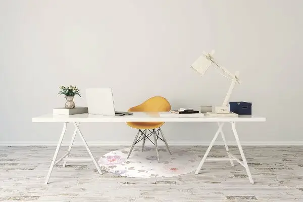 Covoras pentru protectie pardosea flori pastel